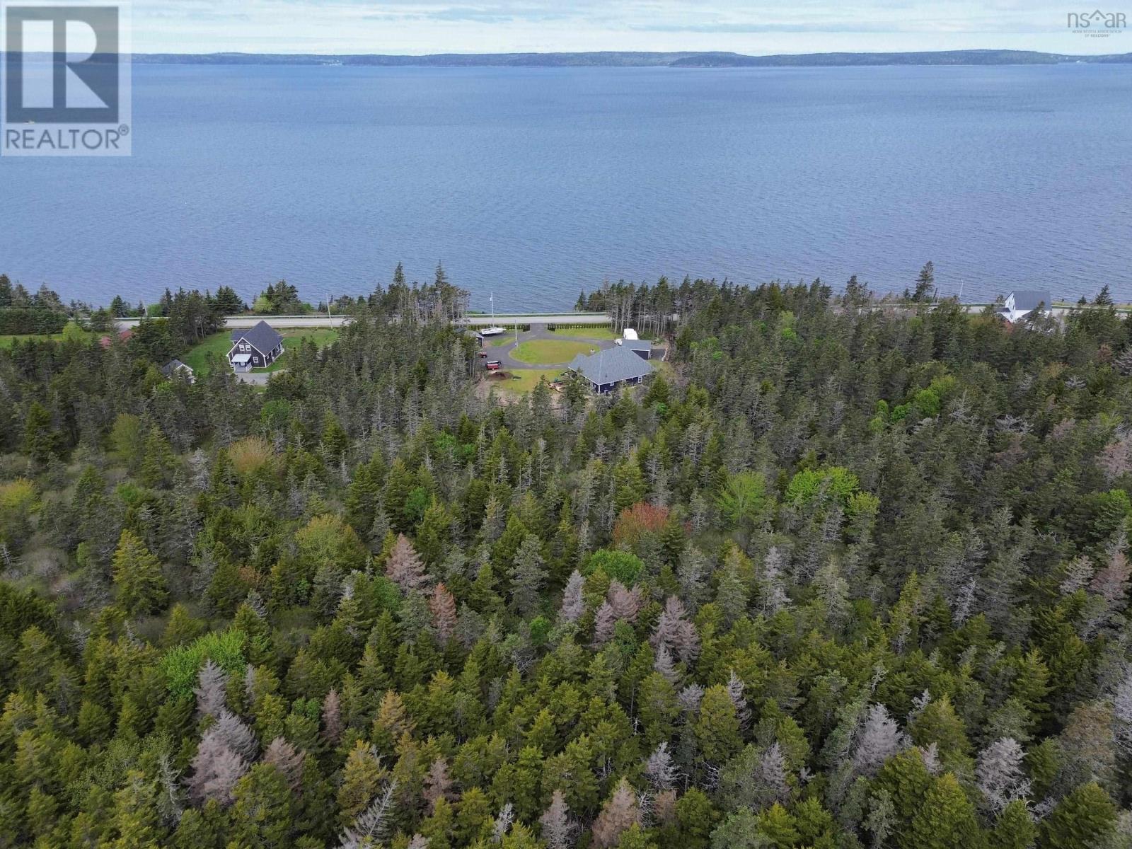 684 Riverside Road - 4