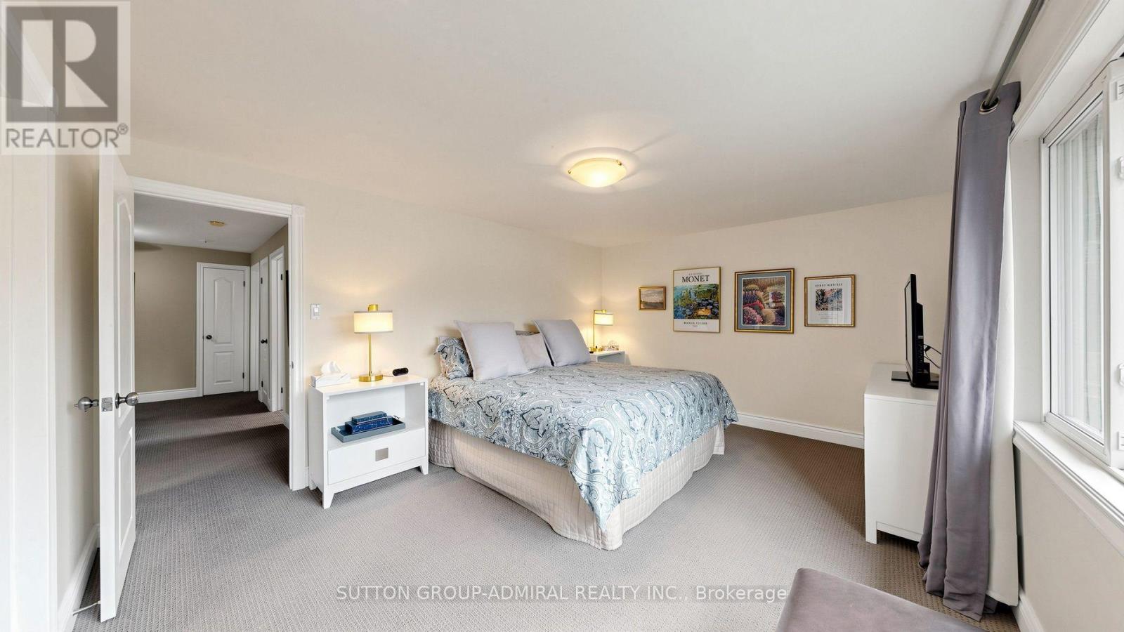 21 DONALBAIN CRESCENT - 27