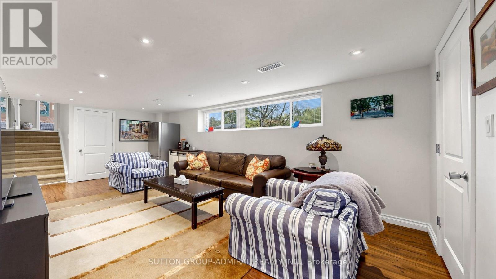 21 DONALBAIN CRESCENT - 38
