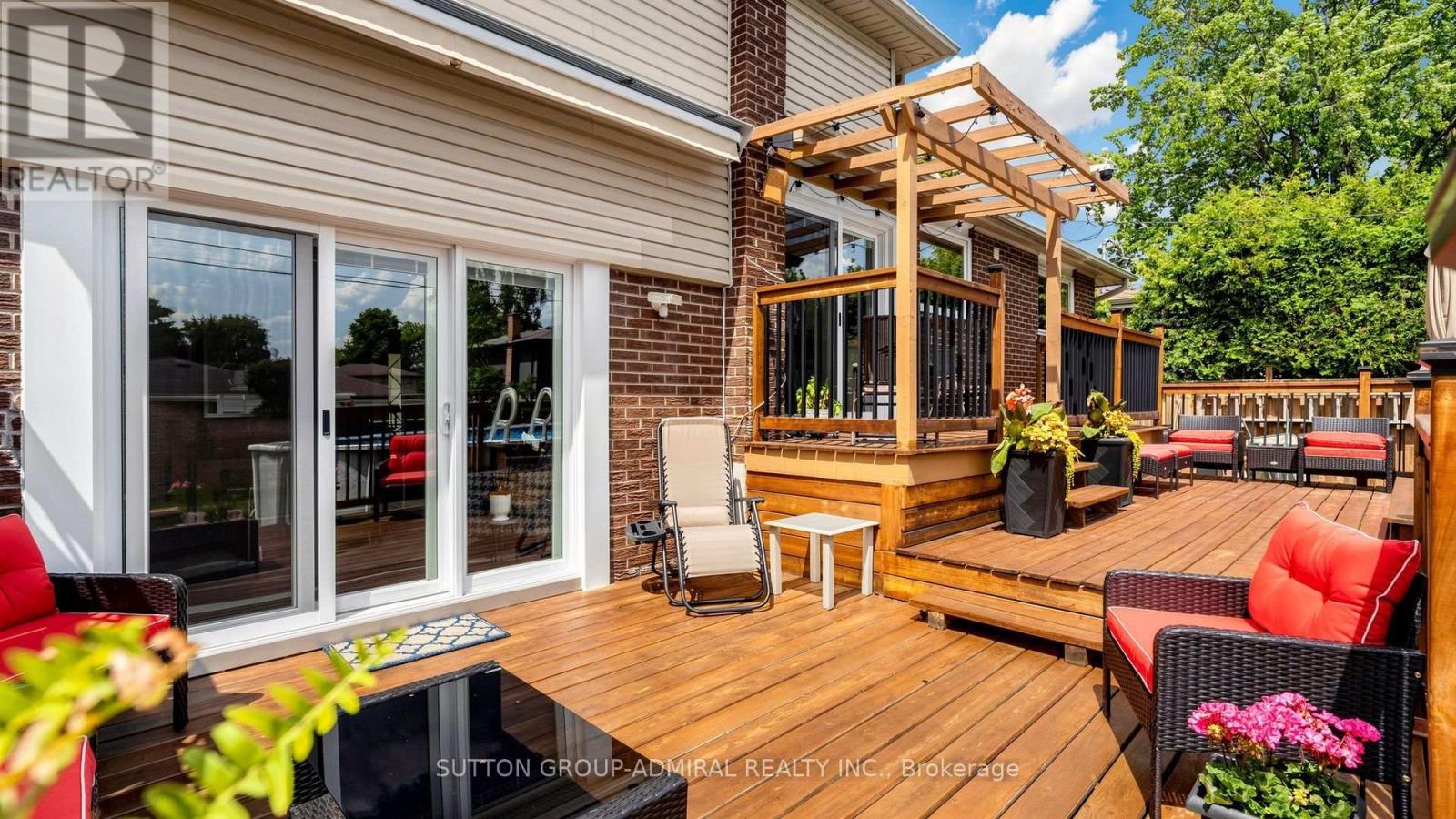 21 DONALBAIN CRESCENT - 43