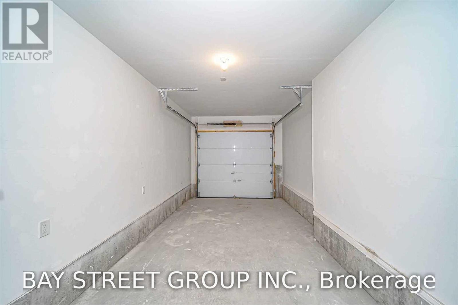 54 PANTHEON LANE - 37
