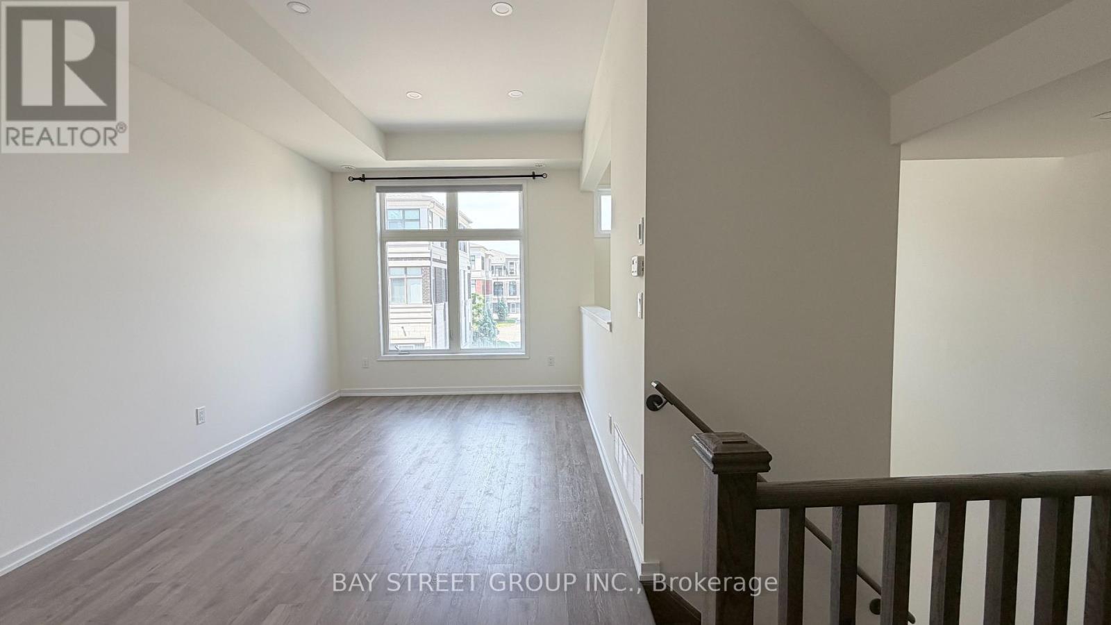 54 PANTHEON LANE - 4
