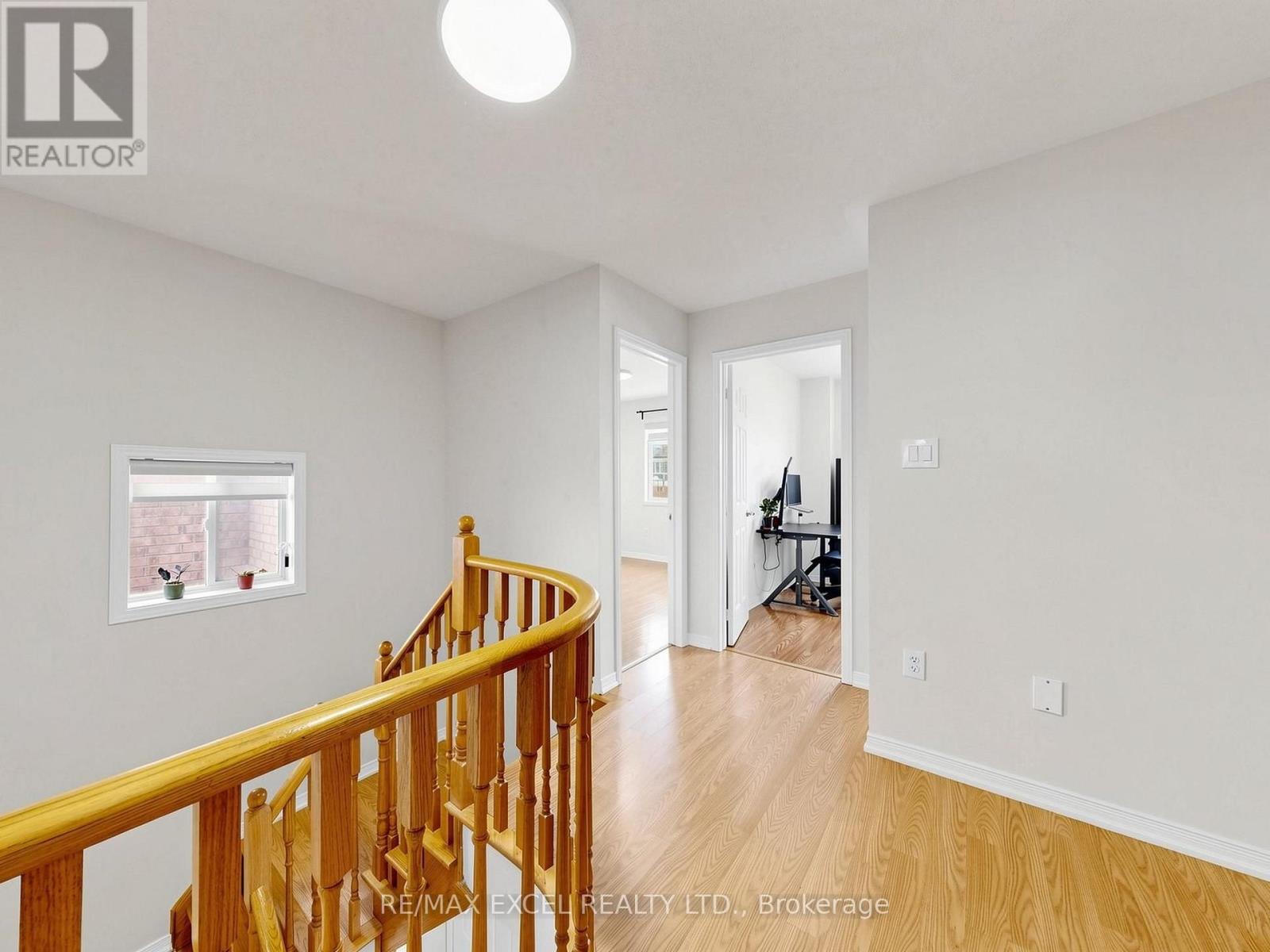 6 BARR CRESCENT - 16