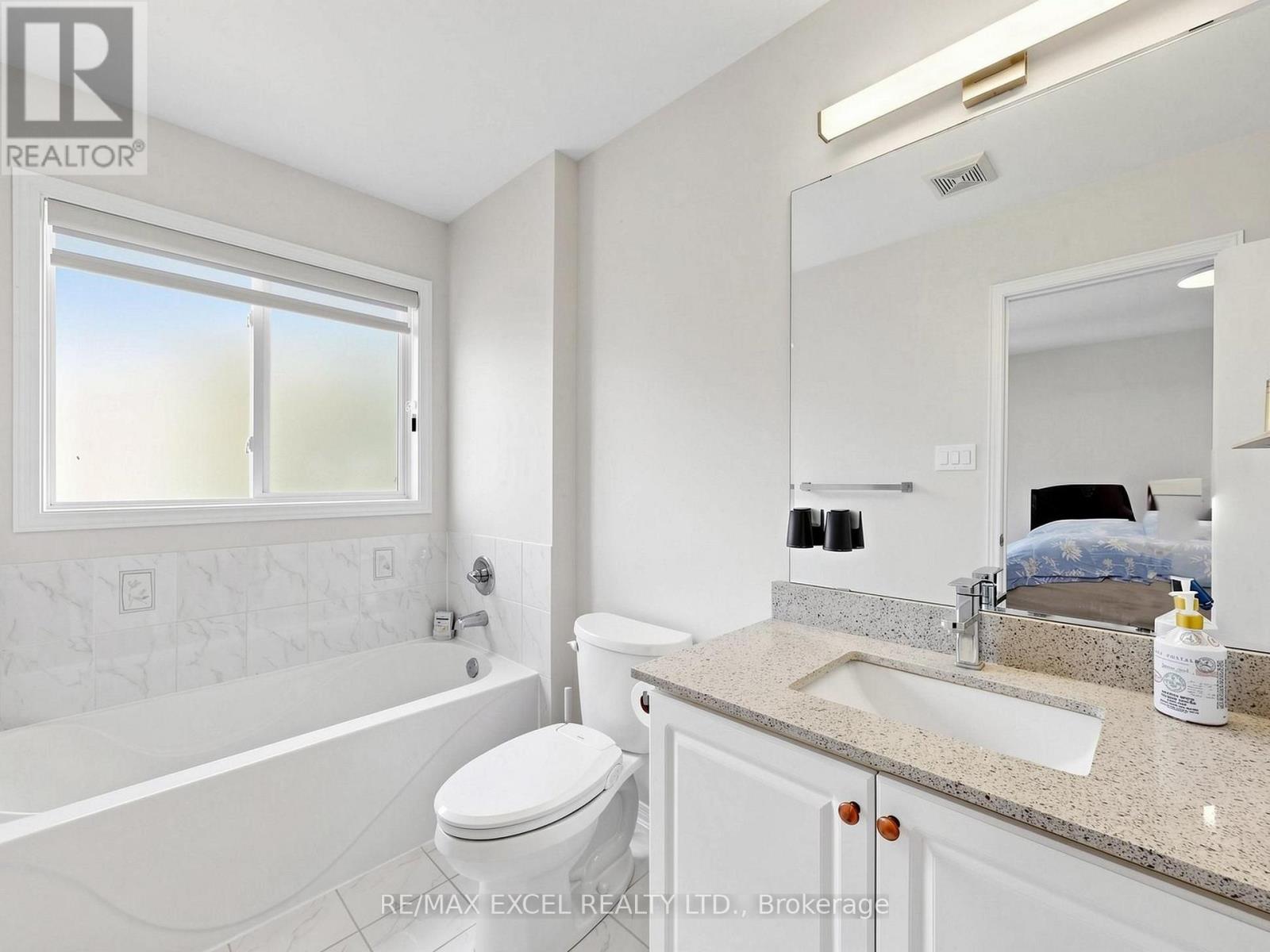 6 BARR CRESCENT - 19