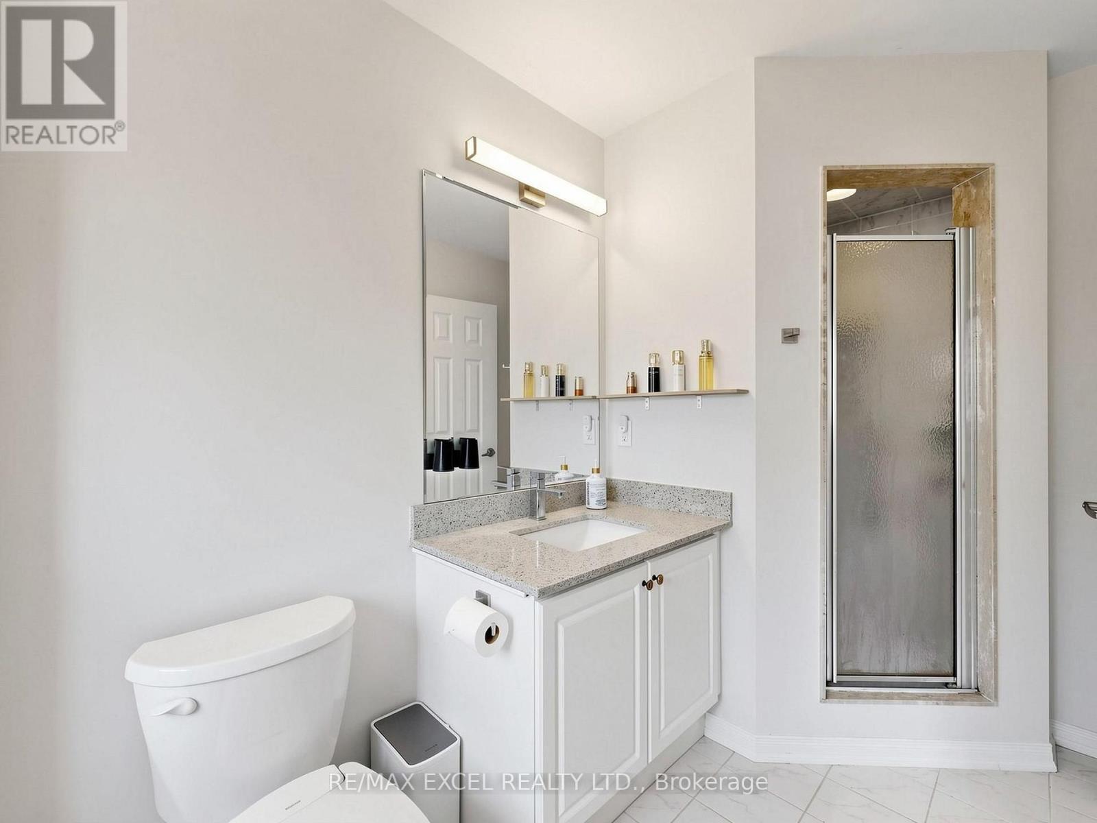 6 BARR CRESCENT - 20