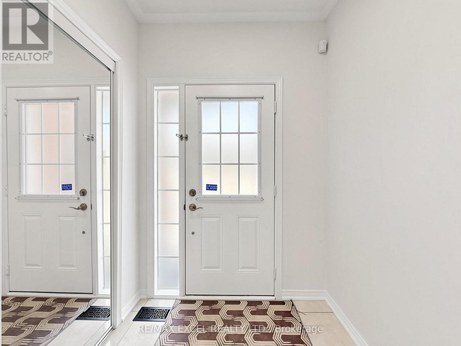 6 BARR CRESCENT - 3