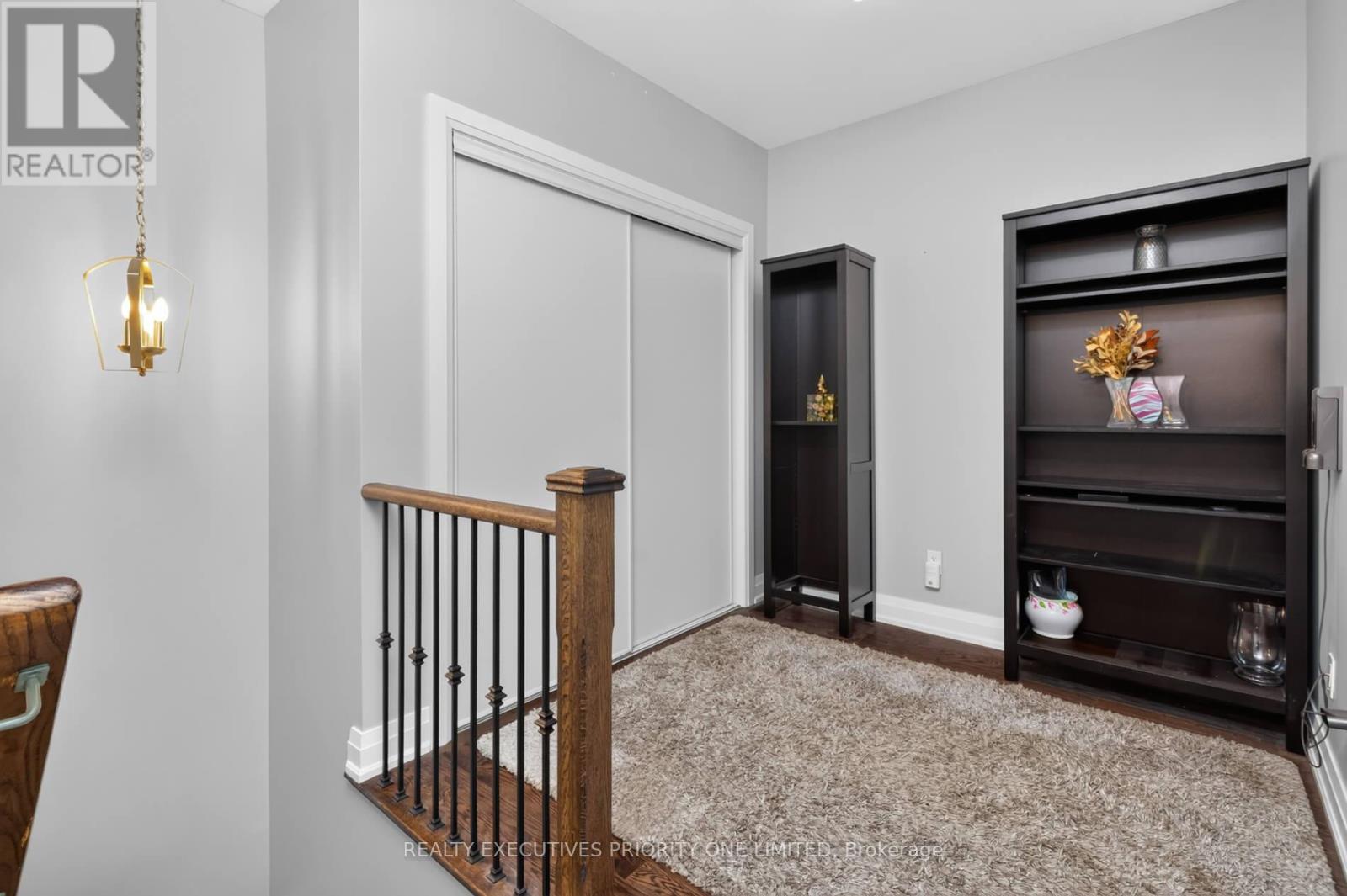 #59 8161 KIPLING AVENUE - 22