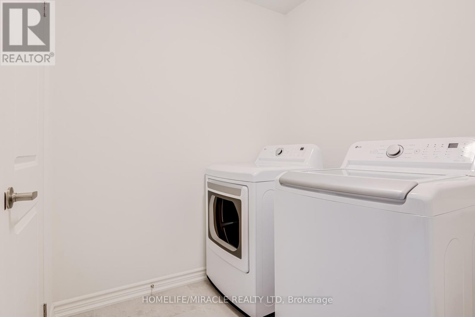 14 SASSAFRAS ROAD - 32