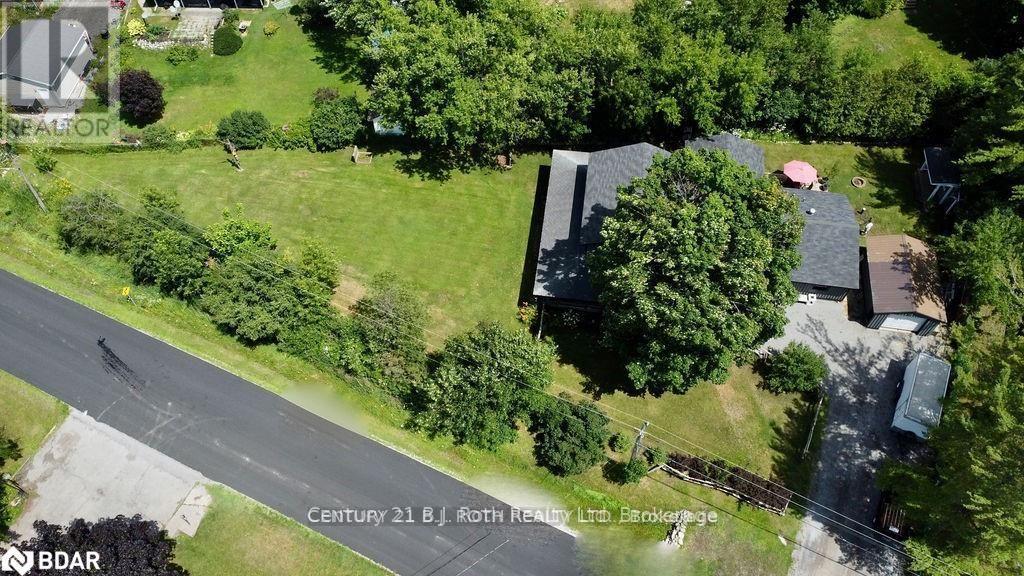 12 PATRICIA DRIVE - 22