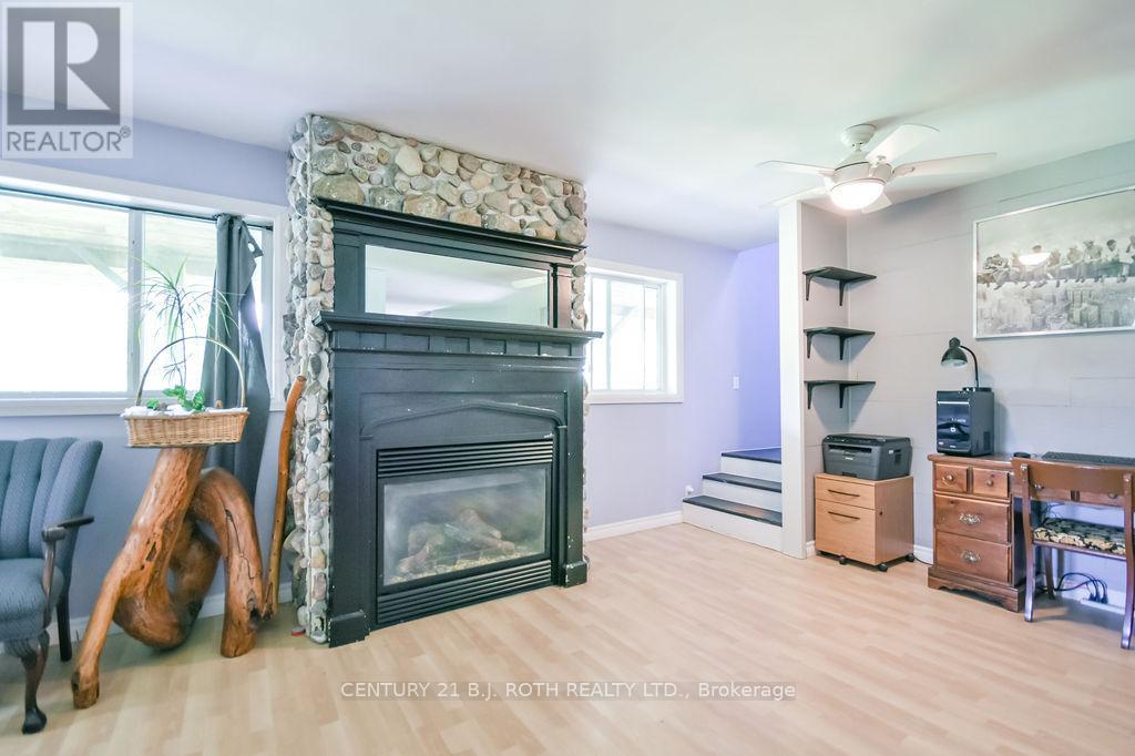 12 PATRICIA DRIVE - 24