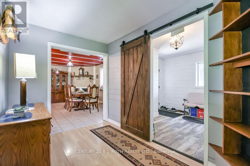 12 PATRICIA DRIVE - 27