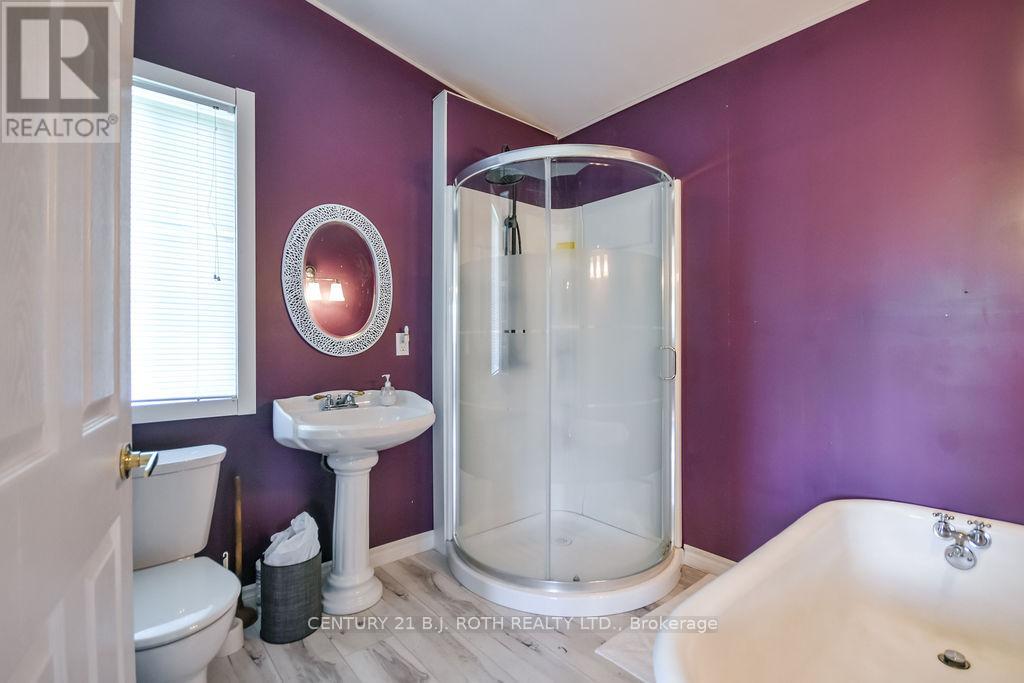 12 PATRICIA DRIVE - 47