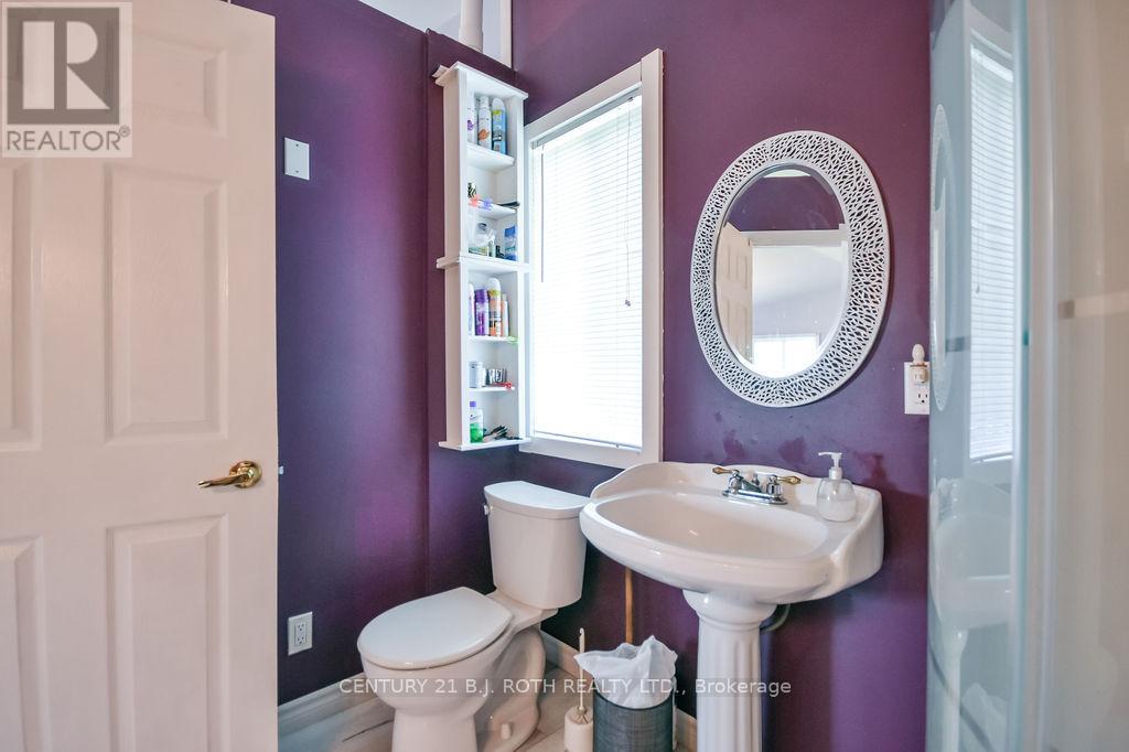12 PATRICIA DRIVE - 48
