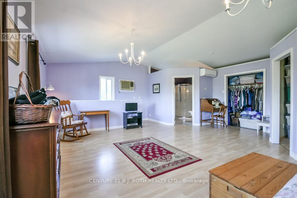 12 PATRICIA DRIVE - 49
