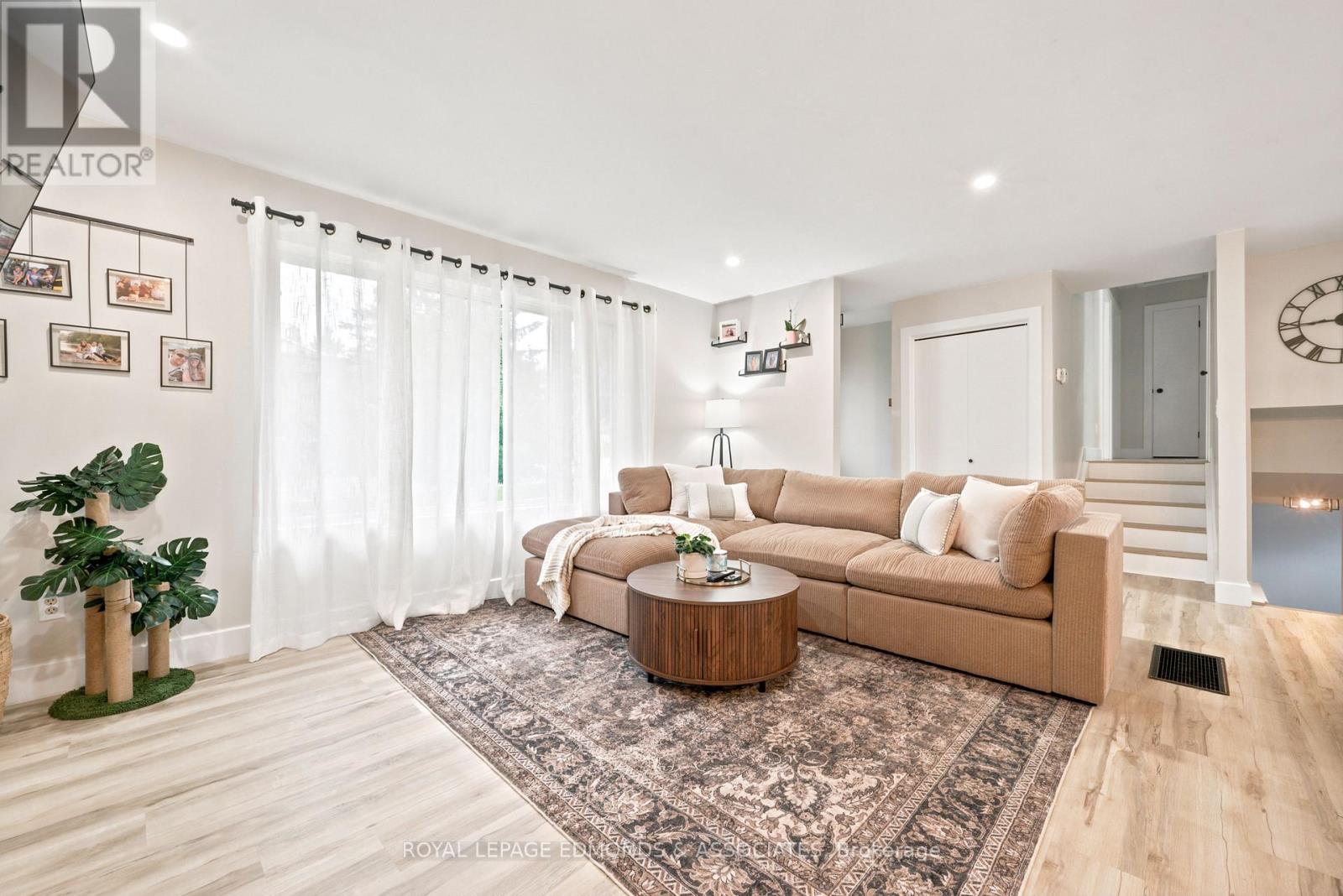 2 HERMAN STREET - 10