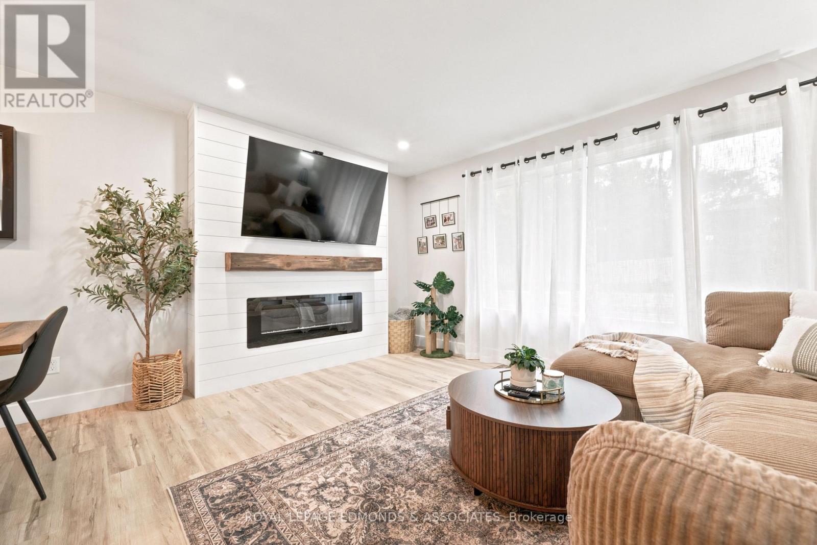 2 HERMAN STREET - 9
