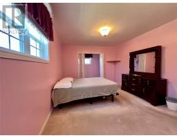 8 Evergreen Avenue thumbnail 13