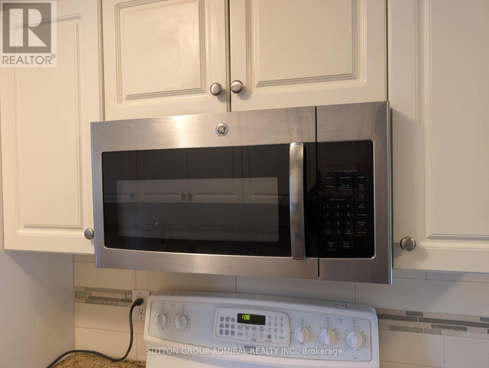 1 DAMASCUS DRIVE - 10