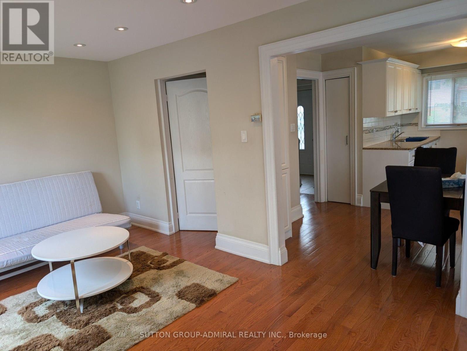 1 DAMASCUS DRIVE - 16