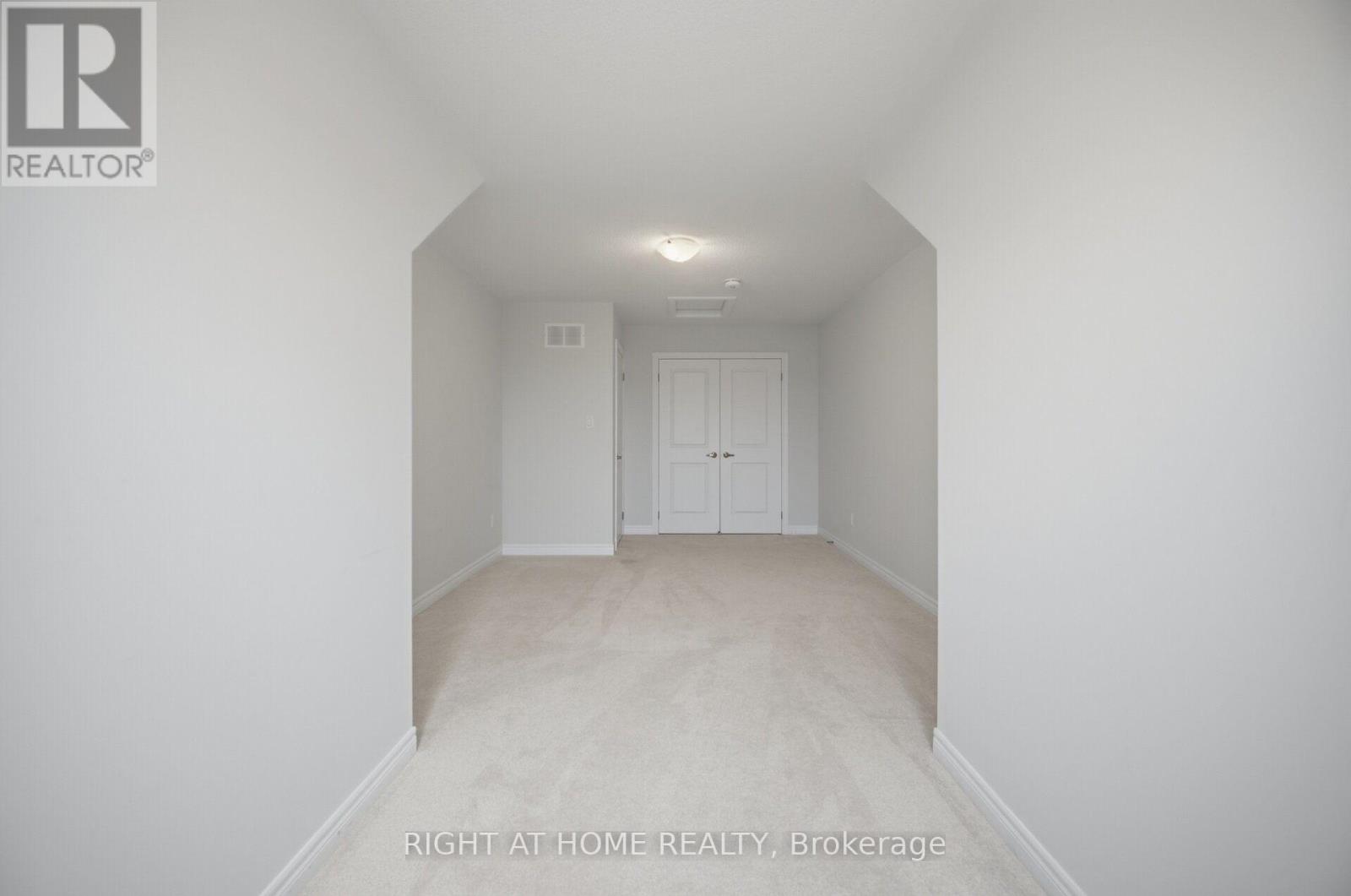 41 OVERLEA DRIVE - 35