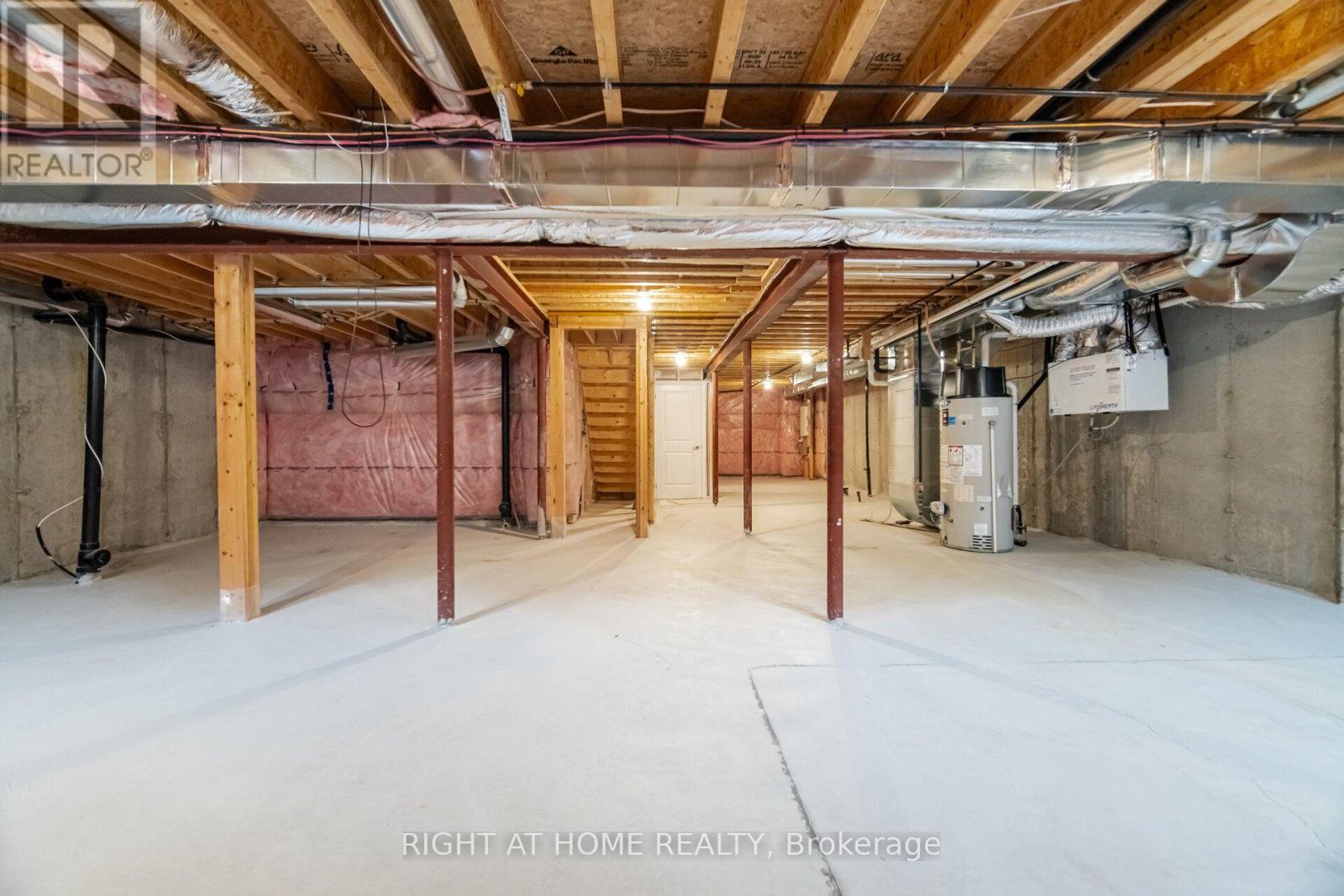 41 OVERLEA DRIVE - 39