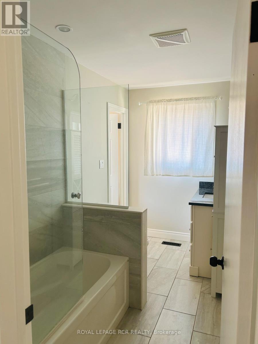 56 WILSON CRESCENT - 15