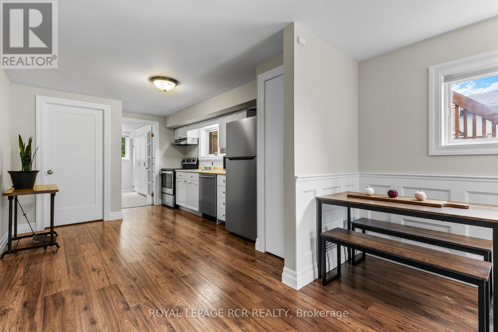 56 WILSON CRESCENT - 20