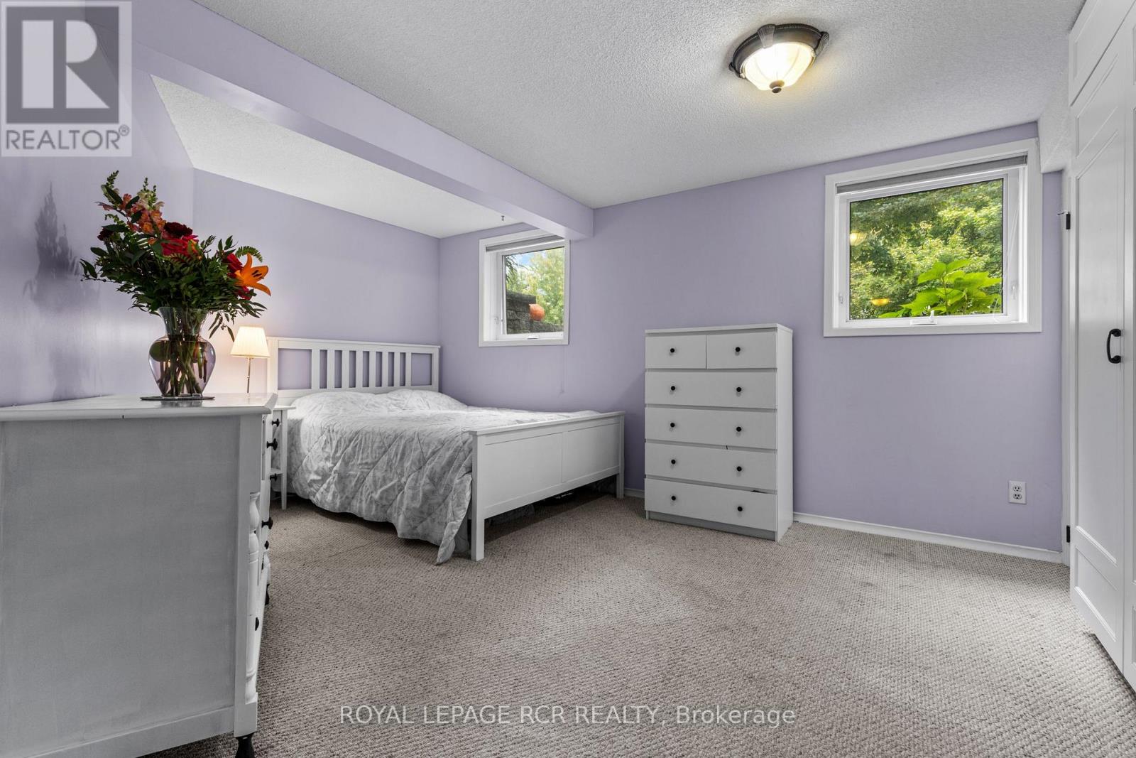56 WILSON CRESCENT - 24