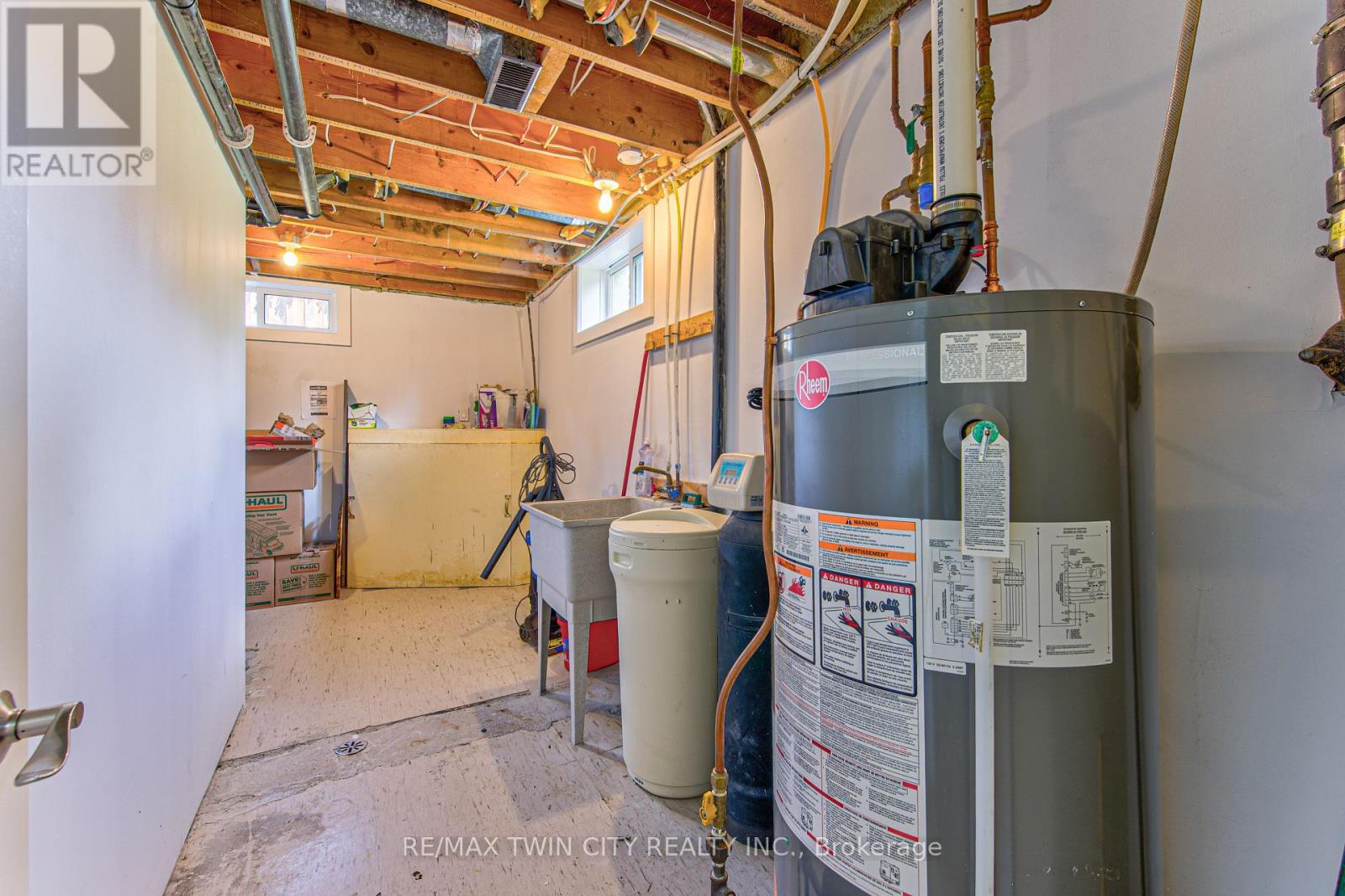 11 BEECHIM DRIVE - Image 35