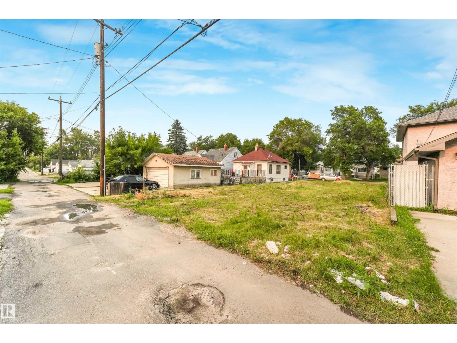 12120 95A ST NW, Alberta Avenue, Edmonton photo 3
