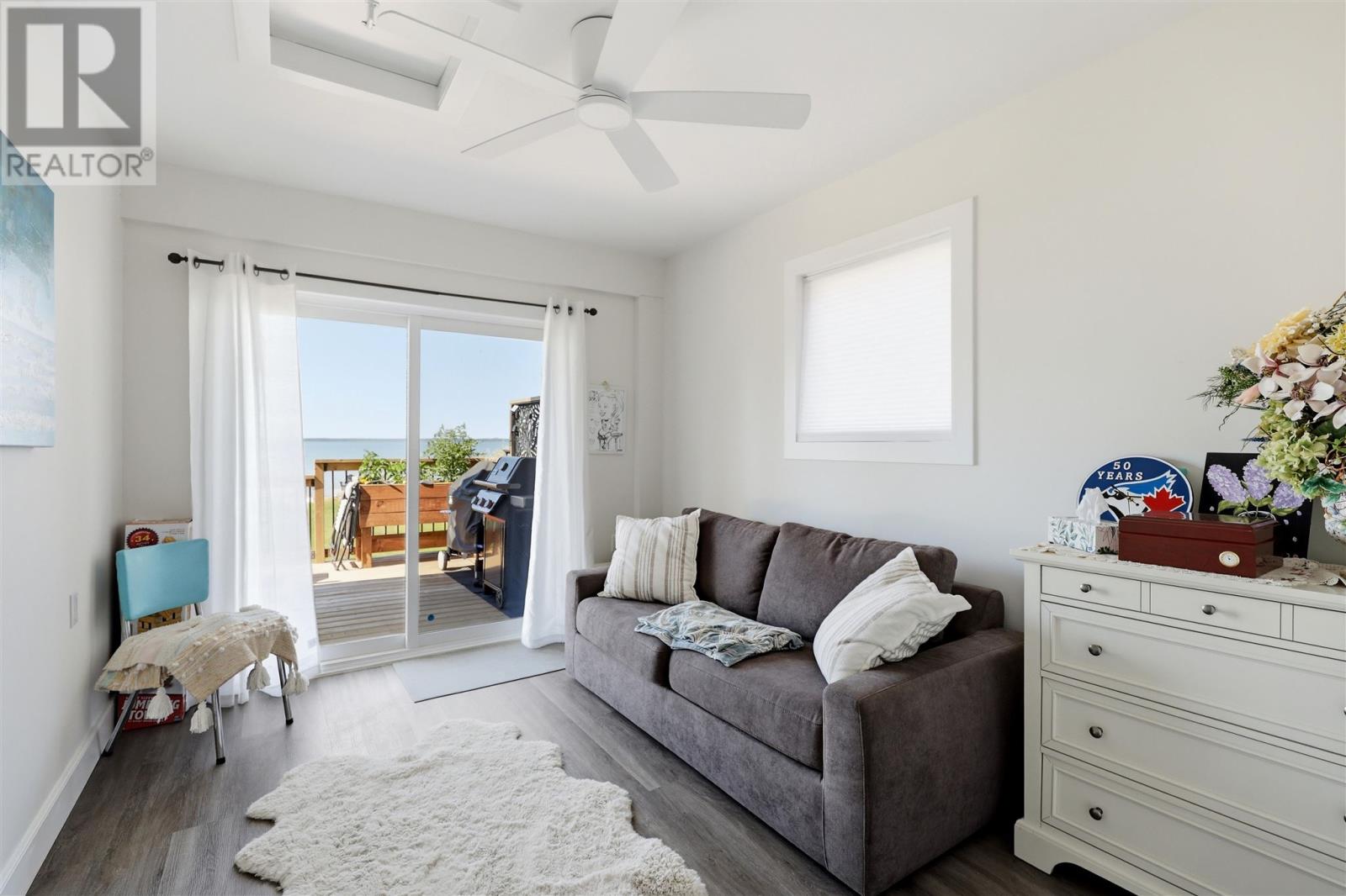 2875 Green ST - 25