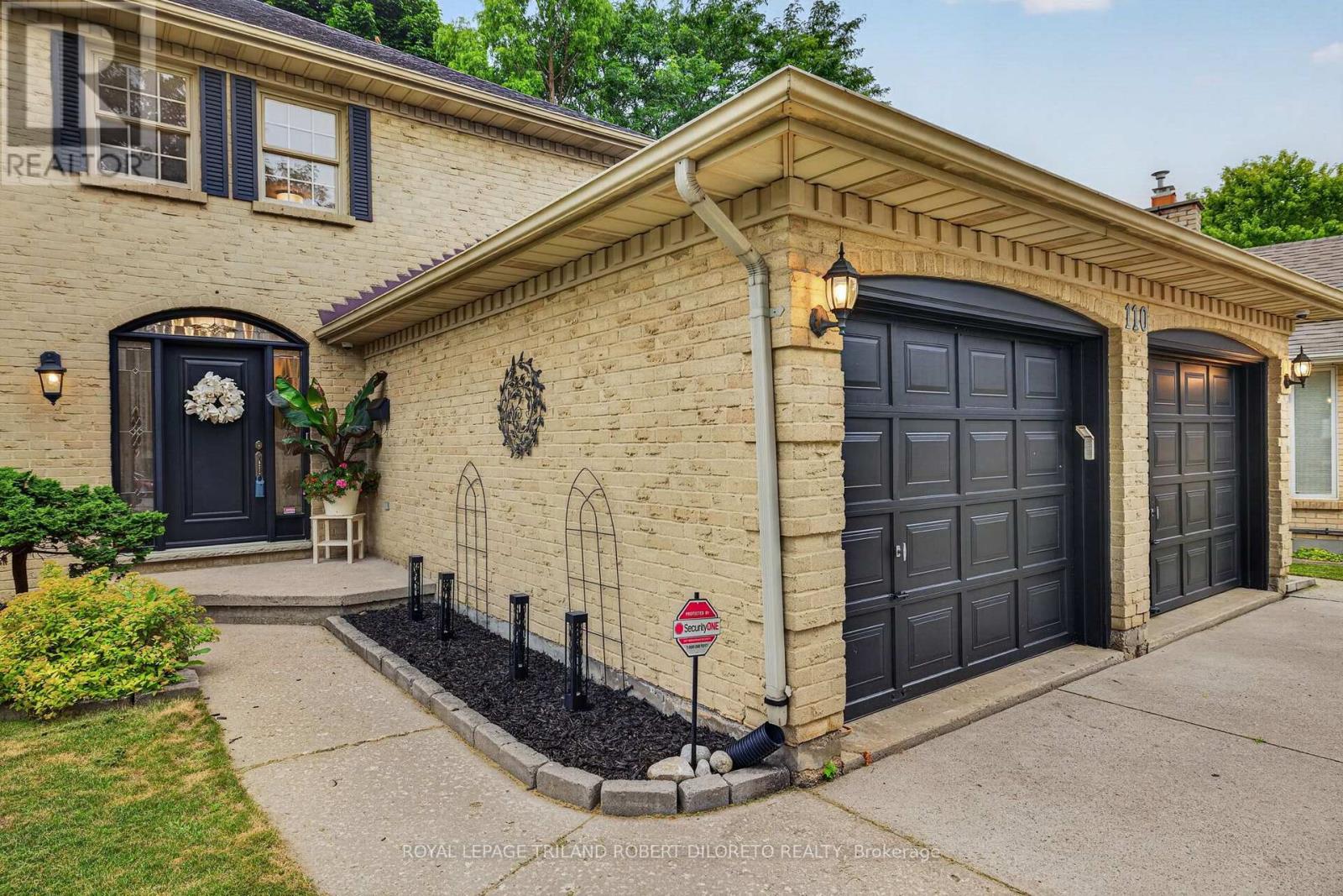 110 SUMMERDALE PLACE - 14