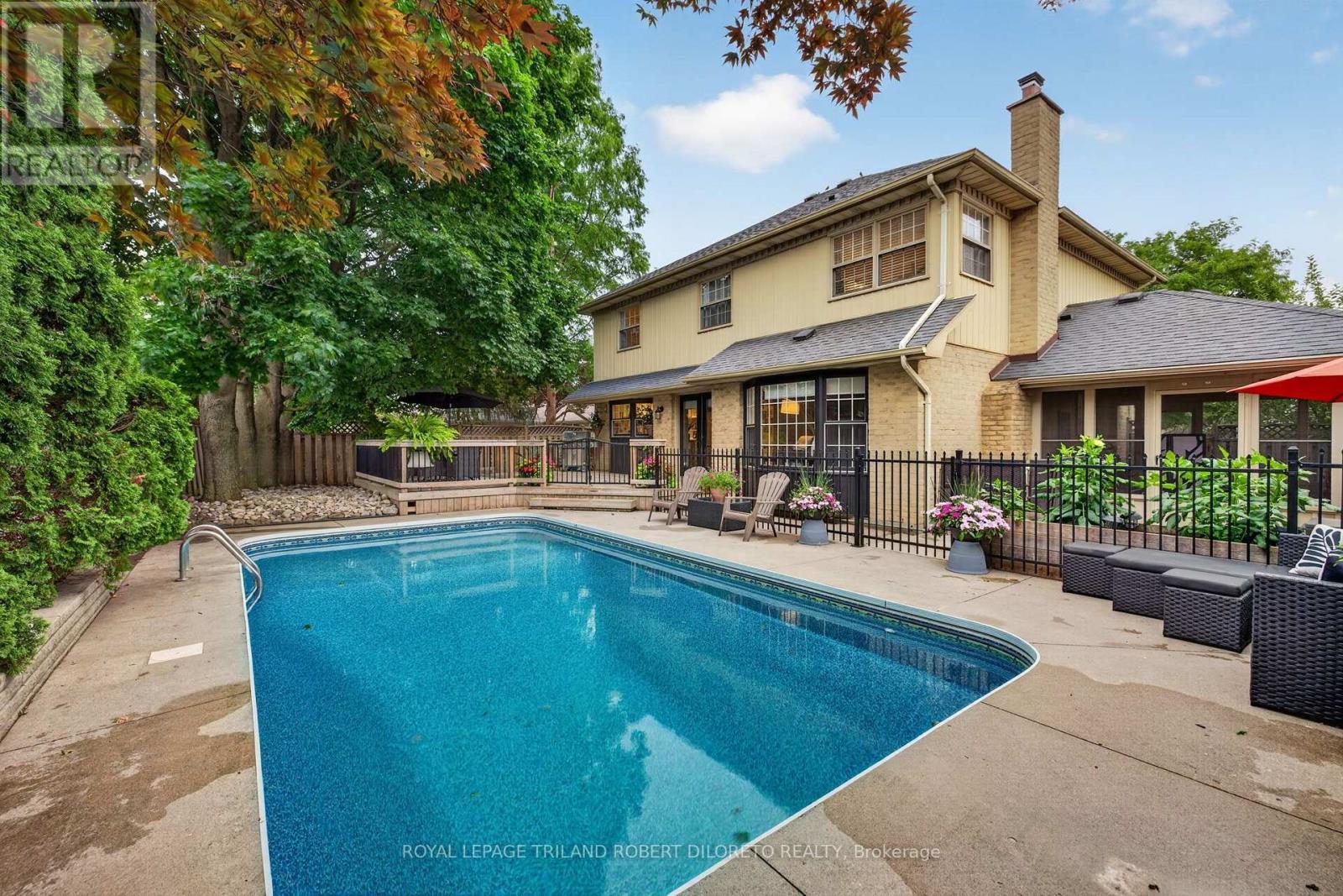 110 SUMMERDALE PLACE - 5