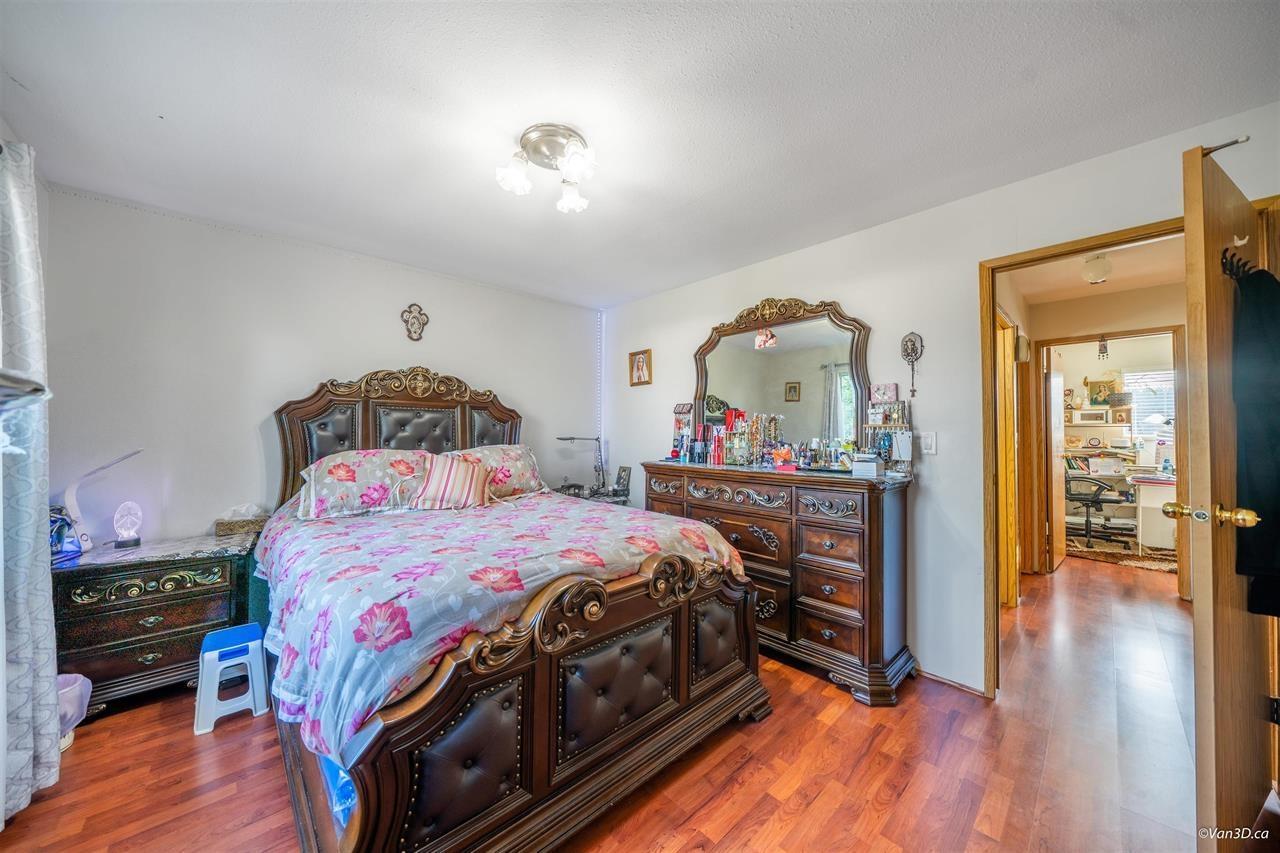 4 Bed, 3 Bath House for Sale in Surrey – 15024 96 AVENUE, Surrey – MLS# R3087872 - Image 46