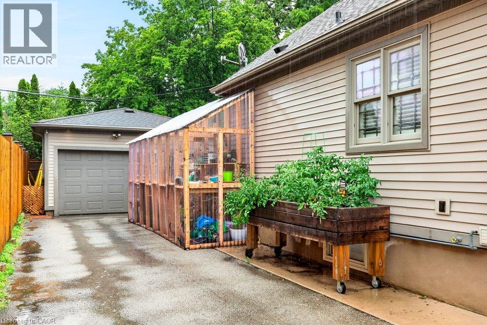 73 MARGERY Avenue - 36