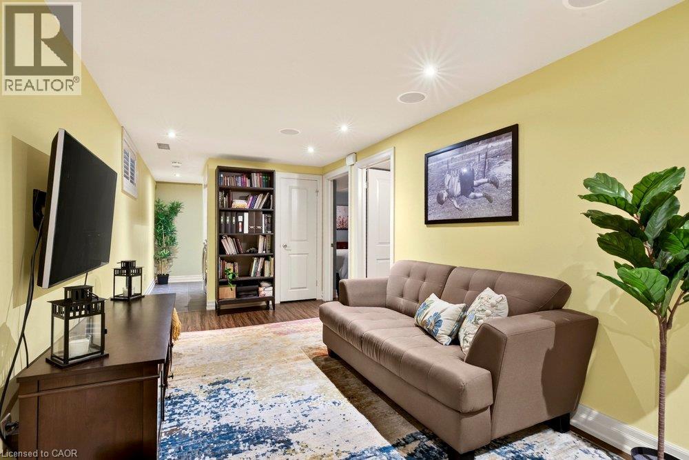 73 MARGERY Avenue - 30