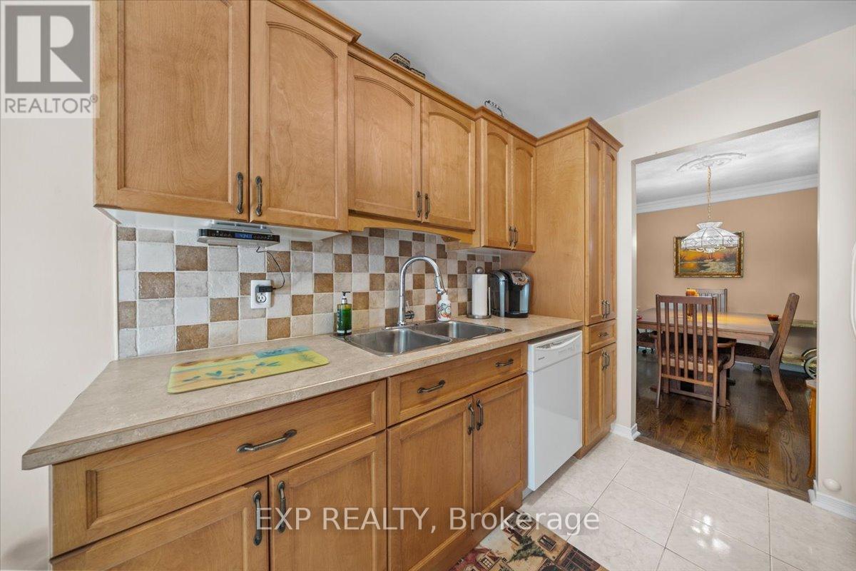 494 LAWLER CRESCENT - 14