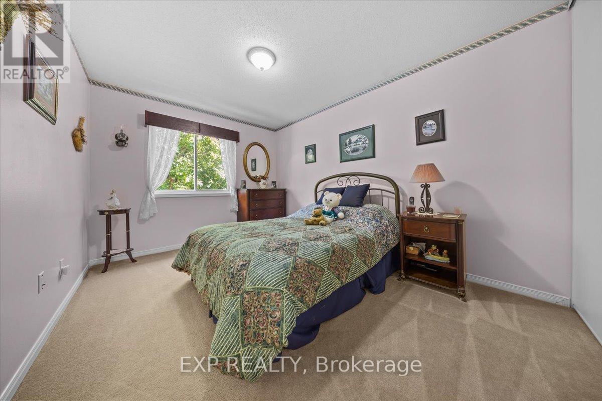 494 LAWLER CRESCENT - 24