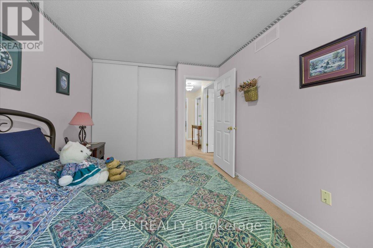494 LAWLER CRESCENT - 25