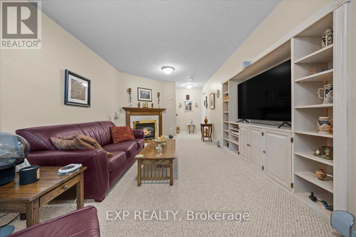 494 LAWLER CRESCENT - 29