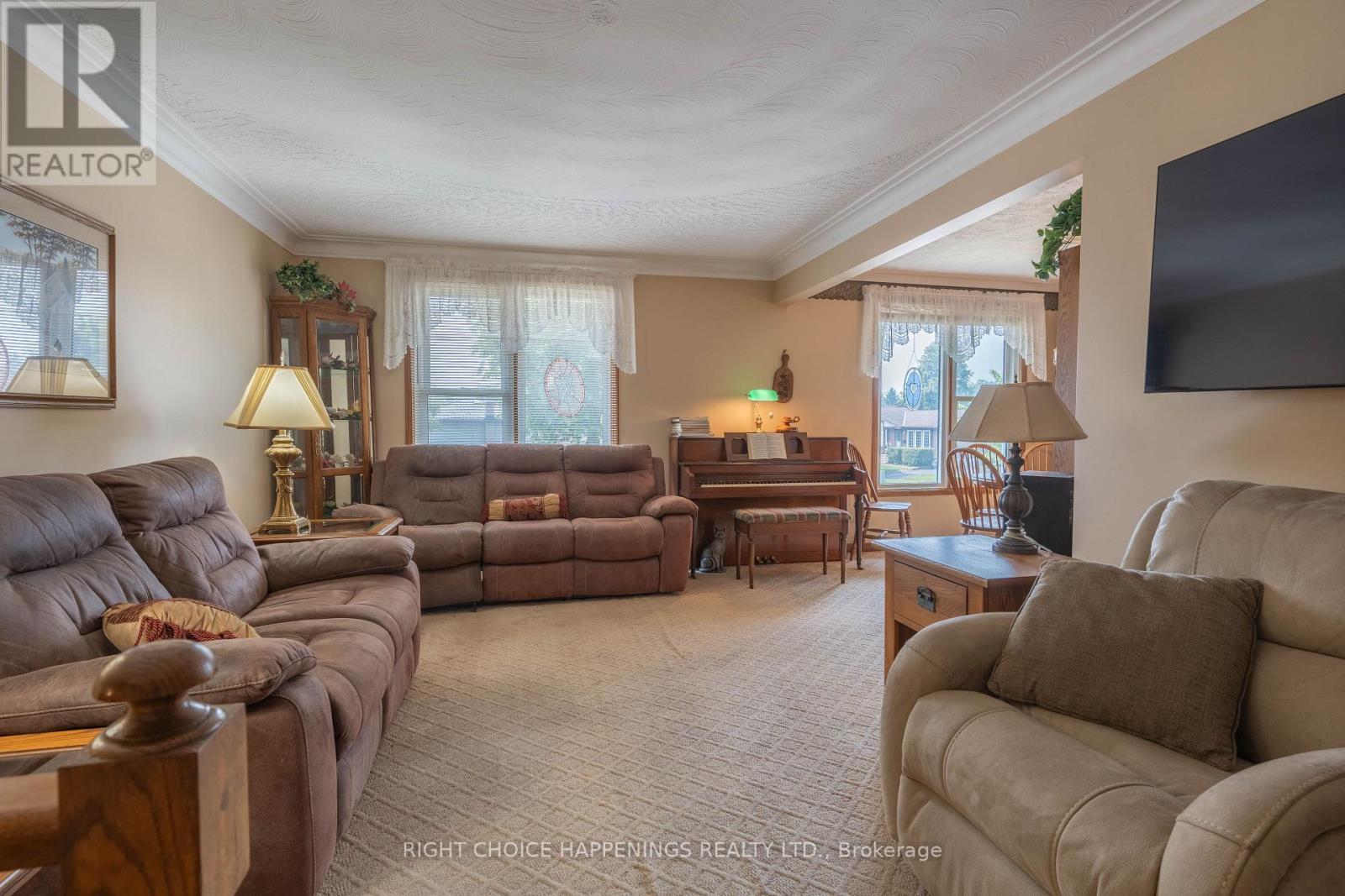 4171 BROOKDALE DRIVE - 6