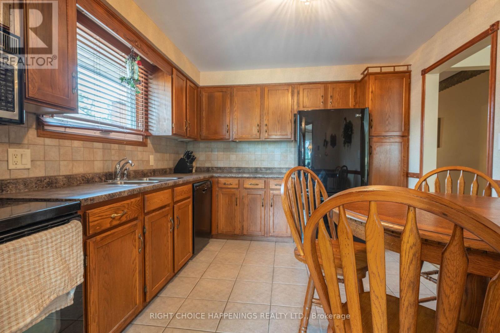 4171 BROOKDALE DRIVE - 7