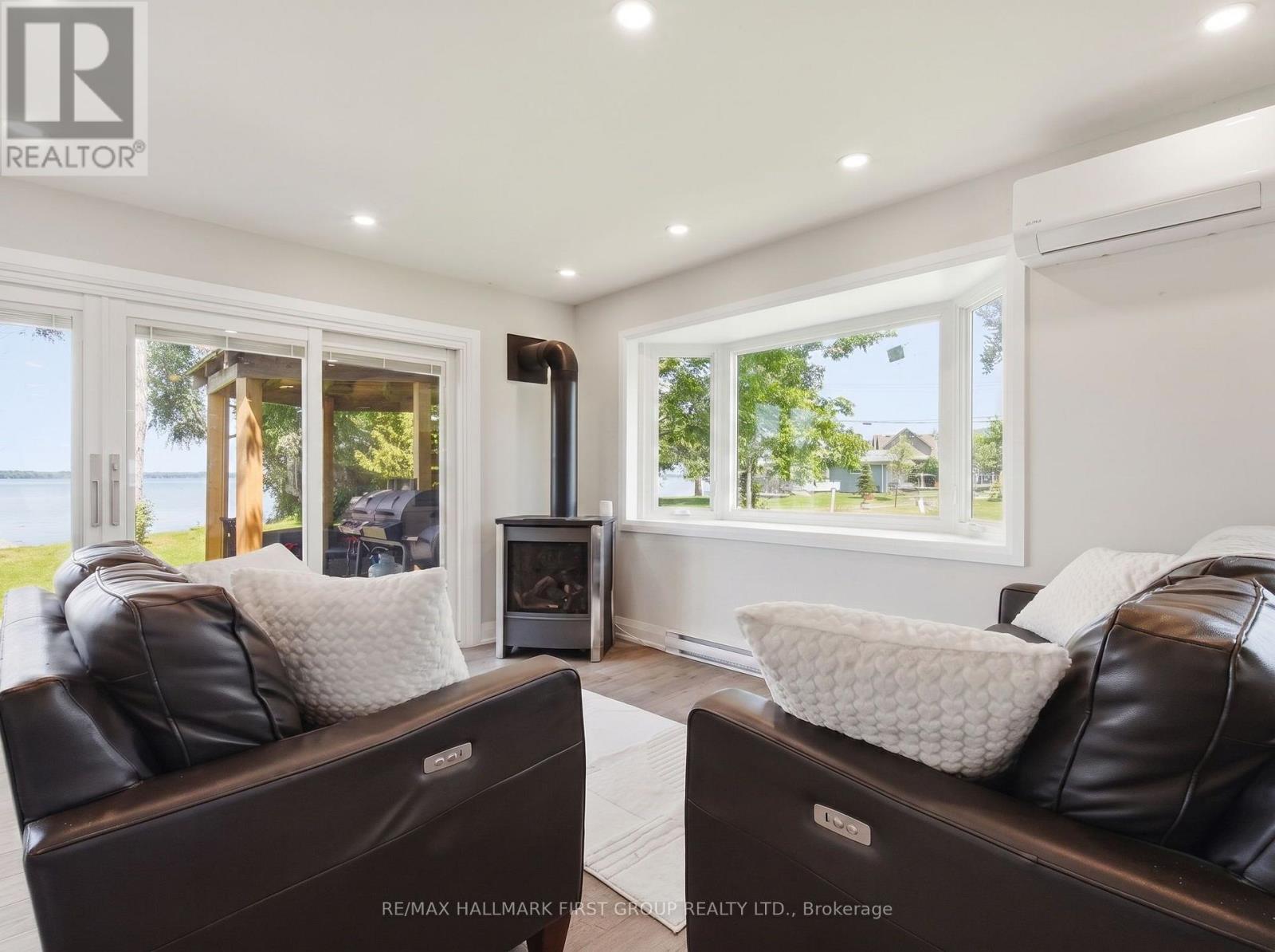 26 BURNIE ROAD - 17
