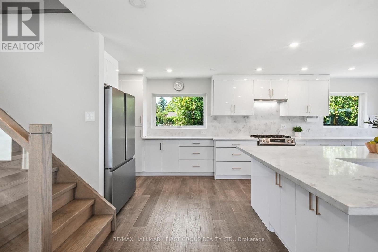 26 BURNIE ROAD - 6