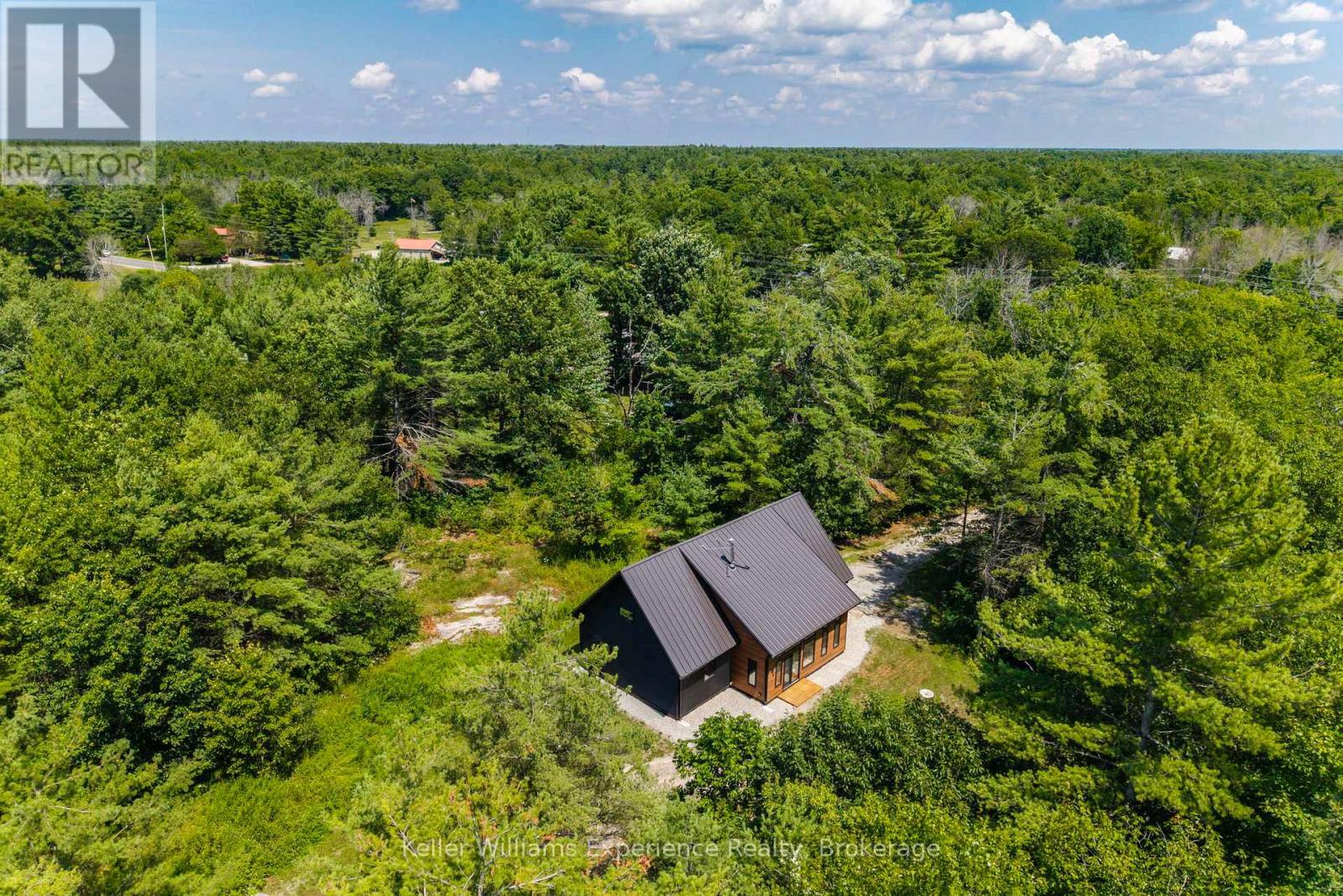753 HONEY HARBOUR ROAD - 1