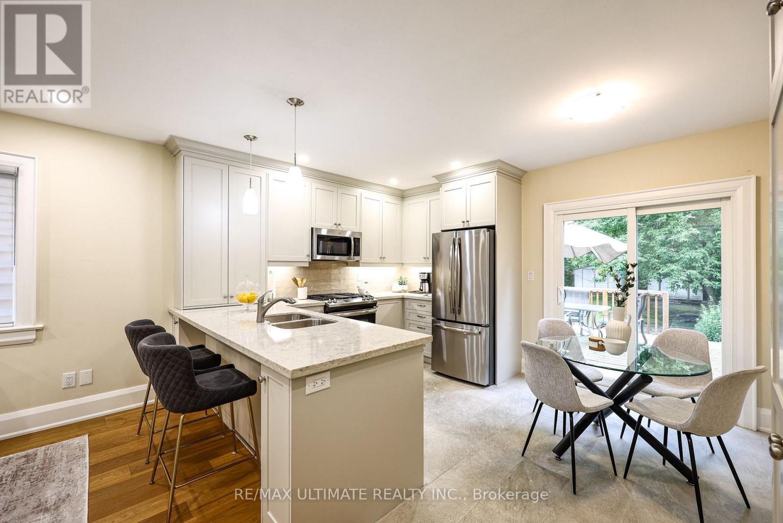 29 FALCON STREET - 18