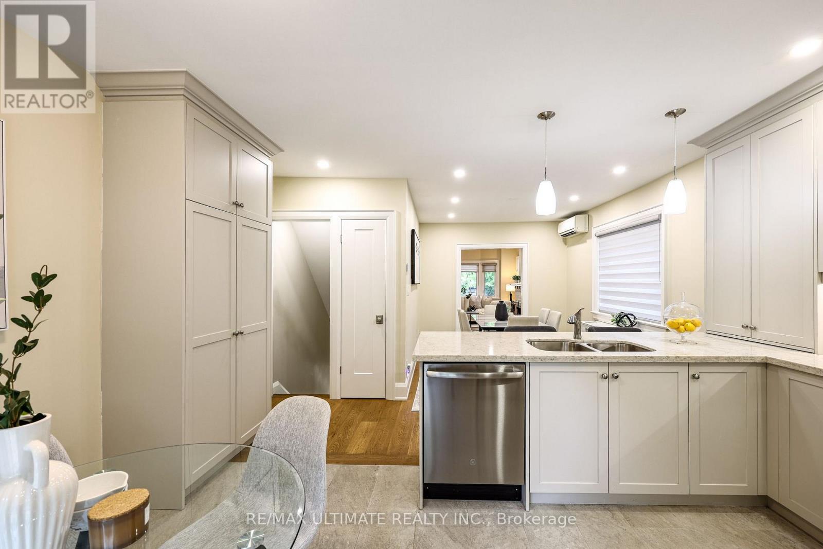 29 FALCON STREET - 23
