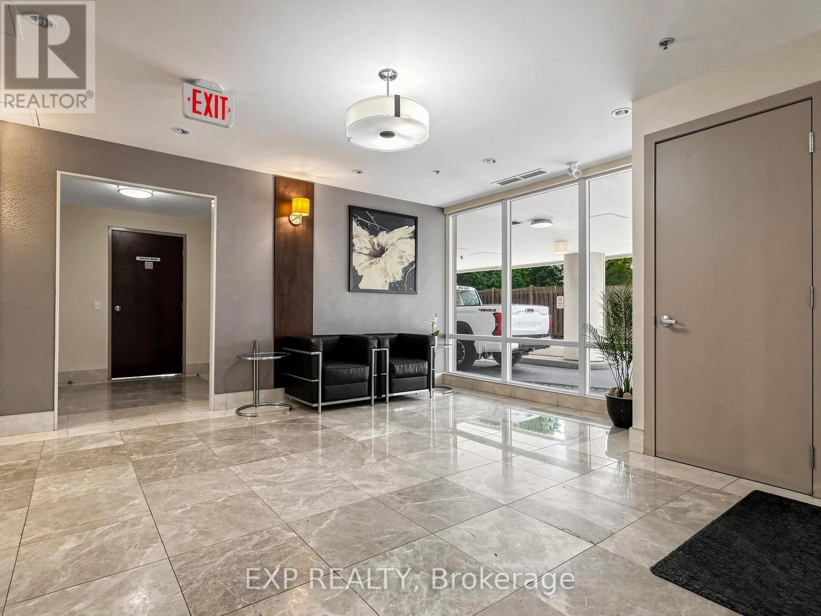 #302 801 SHEPPARD AVENUE W - 3