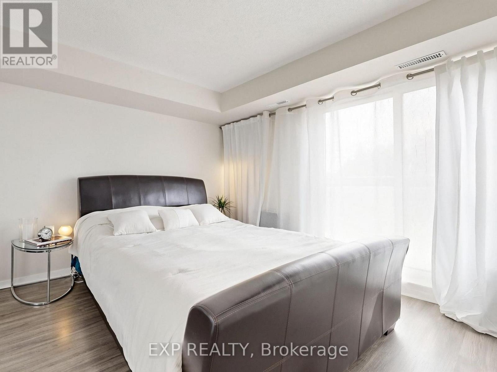 #302 801 SHEPPARD AVENUE W - 9