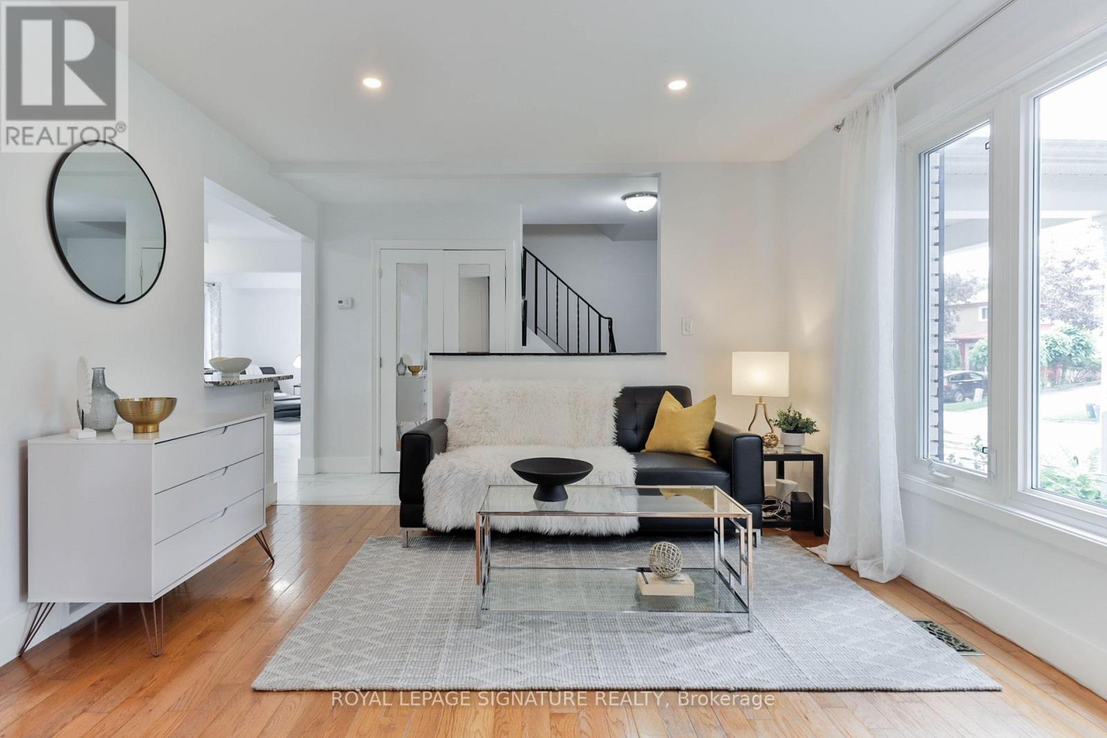32 HARLAND CRESCENT - Image 7